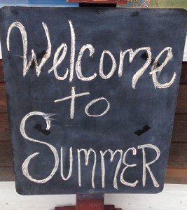 Welcome to Summer Sign